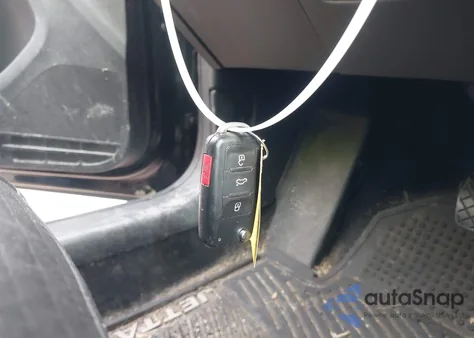 2015 Volkswagen Jetta 1.8T Se из США, поврежденный, VIN 3VWD17AJ3FM415587